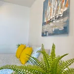 Family Oasis - Oceanview Duplex, Heated Pool, Air Con *