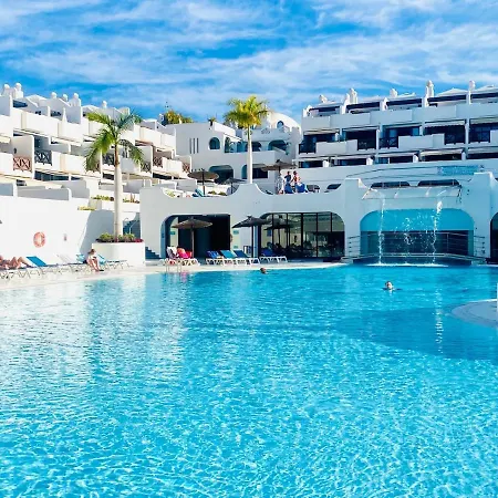 Family Oasis - Oceanview Duplex, Heated Pool, Air Con Адехе