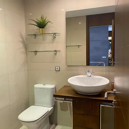 Апартаменты Family Oasis - Oceanview Duplex, Heated Pool, Air Con Адехе