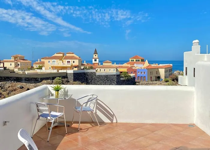 Family Oasis - Oceanview Duplex, Heated Pool, Air Con Apartment *